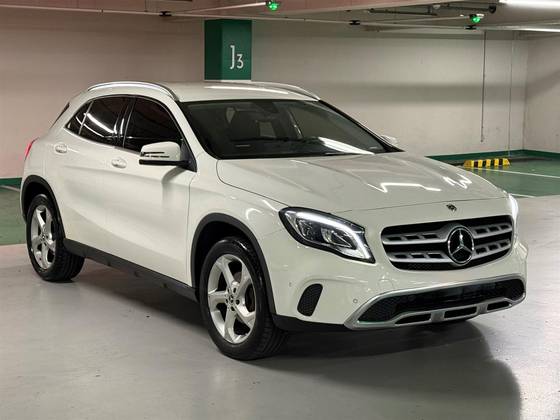 MERCEDES-BENZ GLA 200 1.6 CGI FLEX ADVANCE 7G-DCT
